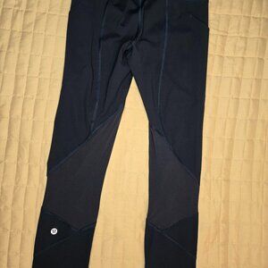 Lululemon Pace Rival HR Crop Women's Size 2 Navy Capri Blue